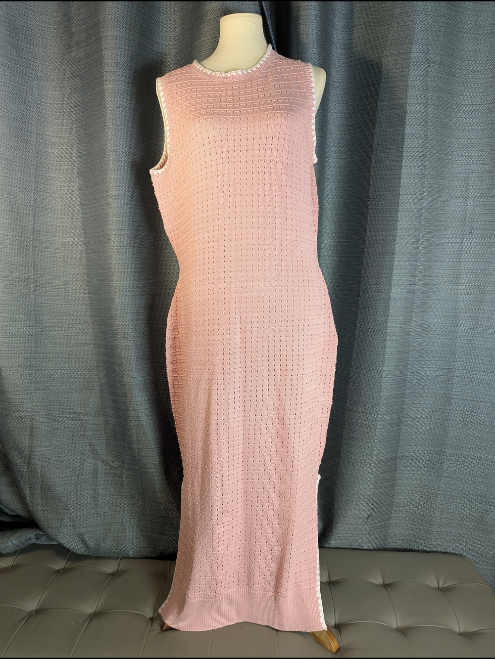 Sleeveless Pink Maxi Knit Dress with Subtle Texture